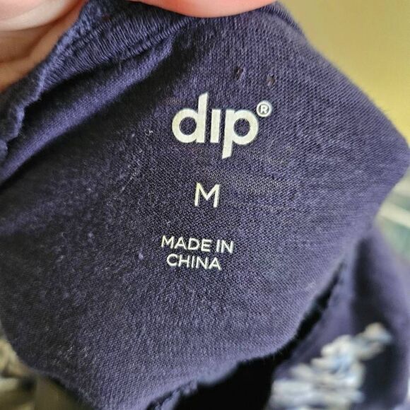 Dip Embroidered Blouse    - Picture 6 of 6